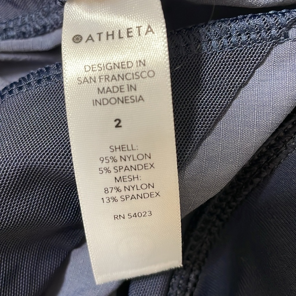 Athleta Trekkie North Shorts size 2 - Picture 11 of 11